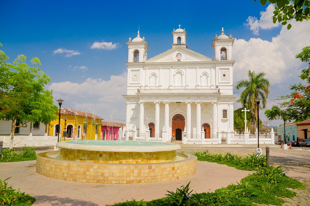 El Salvador églises